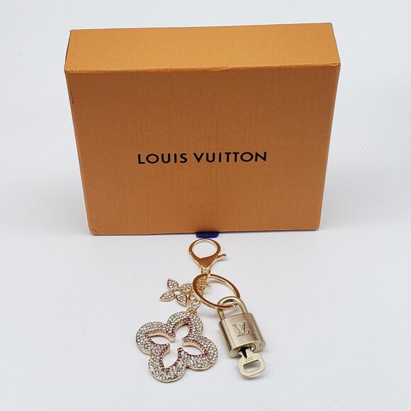 Authentic Louis Vuitton Gold Lock & Box w/ Unbranded Clover Bagcharm - Picture 2 of 8